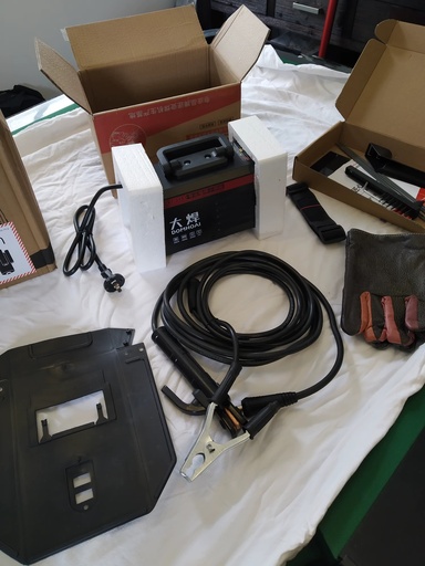 review-704ebcb677-1.jpg