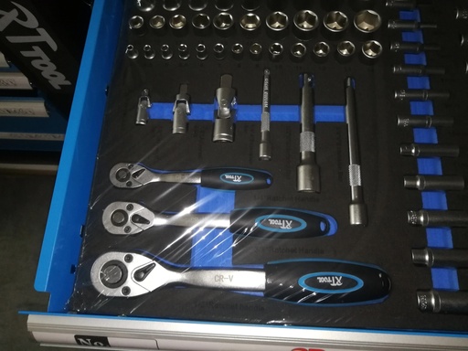 review-98375f555b-4.jpg