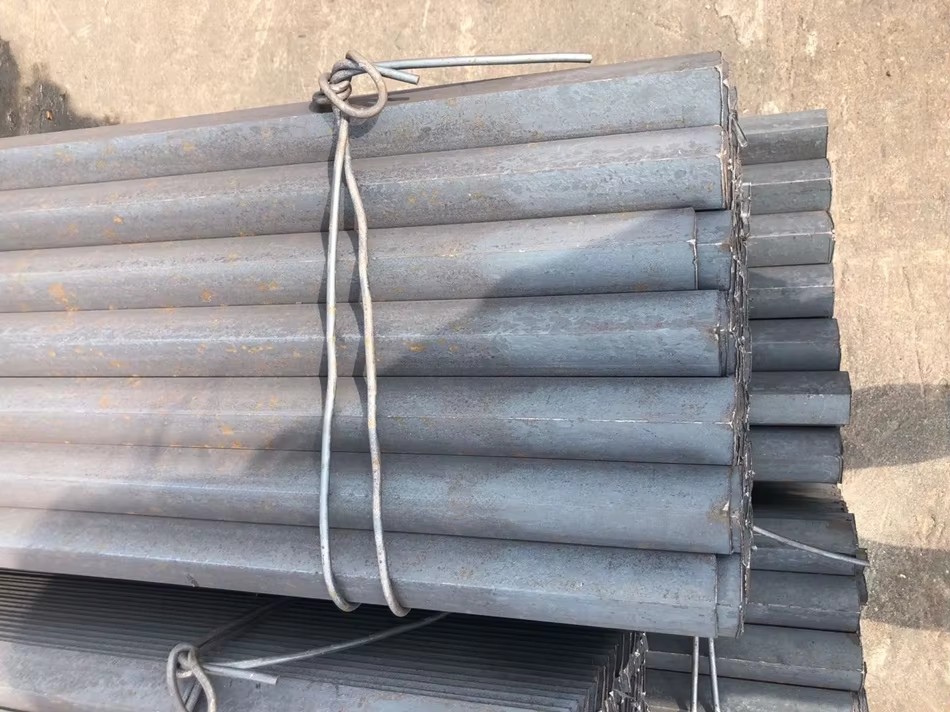 80 X 50 X 8 Steel Angle Iron Weights