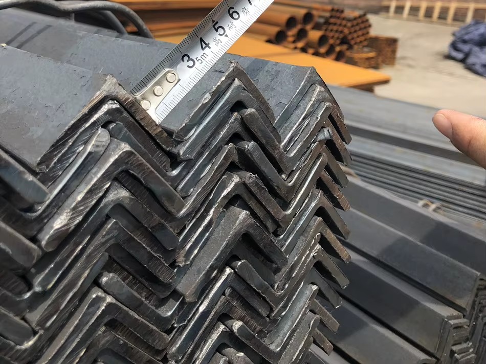 80 X 50 X 8 Steel Angle Iron Weights