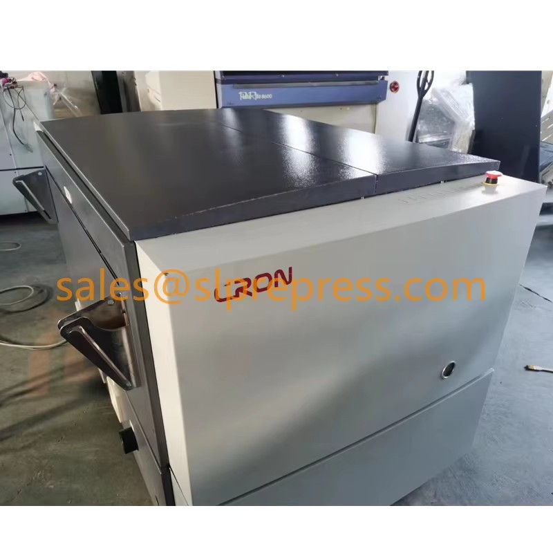 USED 820UV CTP MACHINE CTCP Plate Maker 2018 YEAR Computer to Plate