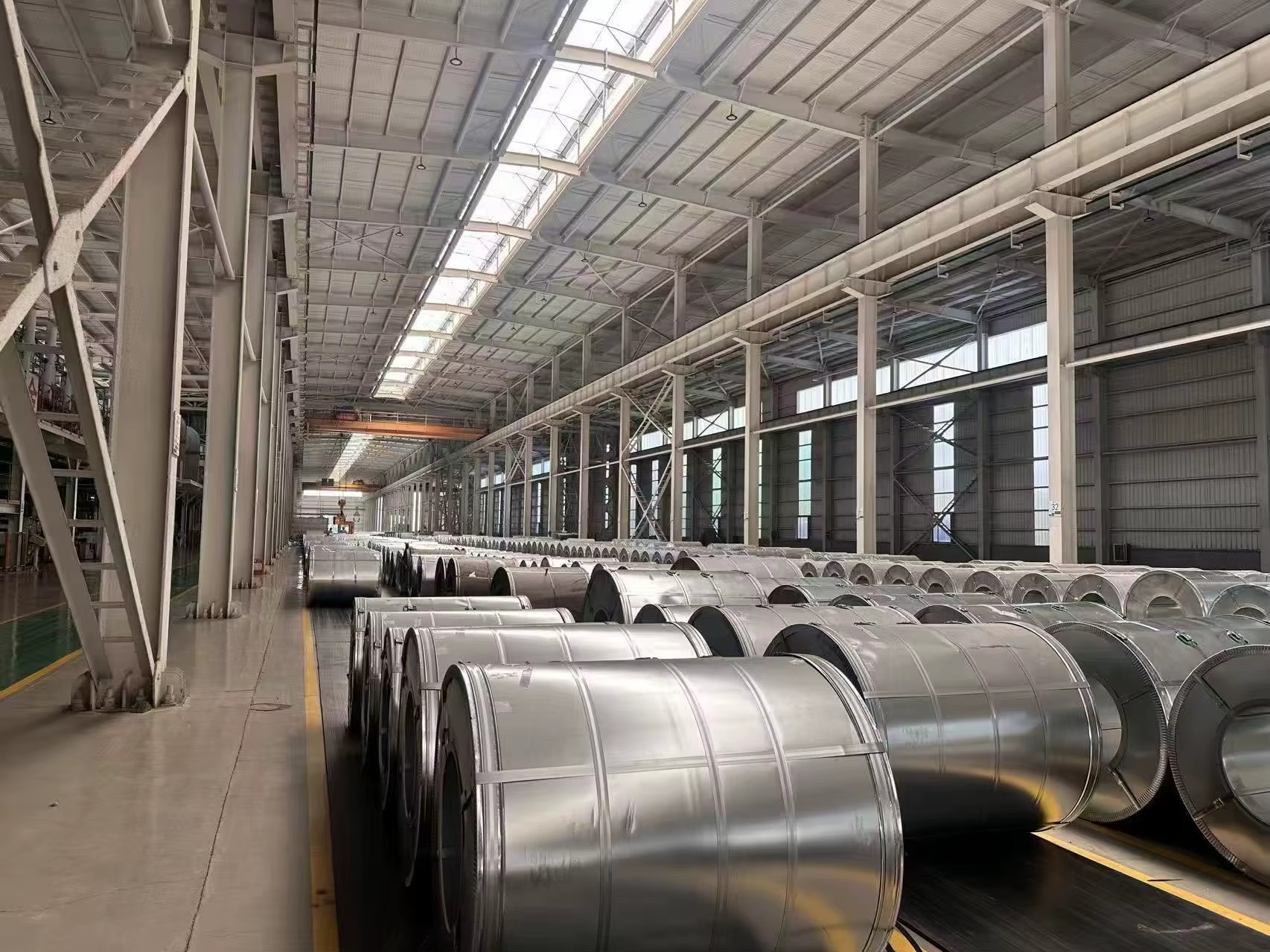 0.3mm Galvalume Strip 137mm Az80 Dx52D 275gmac Cold Coil Roll Roofing Sheet G90 Gi Coated Steel Roll zinc coated steel coil