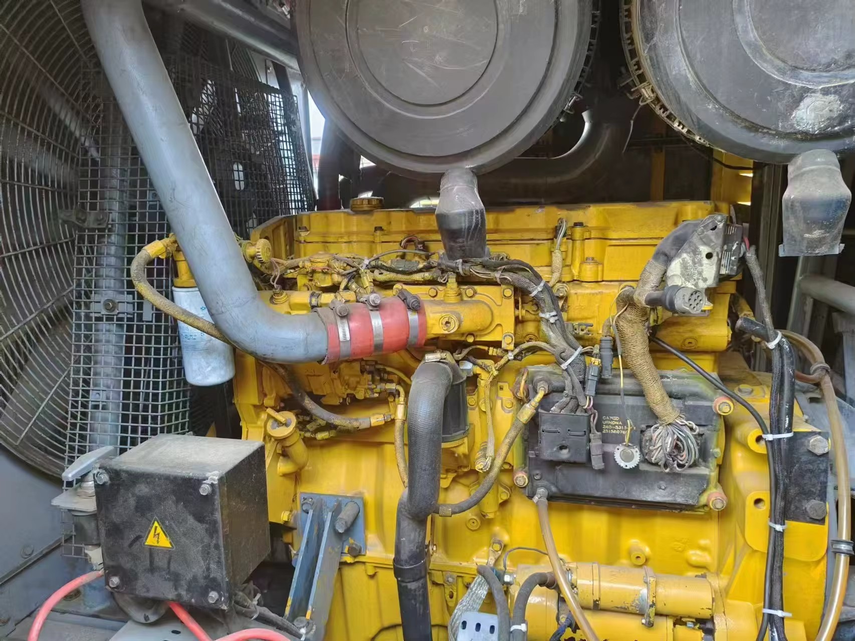 Used Atlas XRHS836 836CFM 224kw 20bar Diesel Portable Lubricated Air Cooled Screw Air Compressor with PLC & Pump for Sale