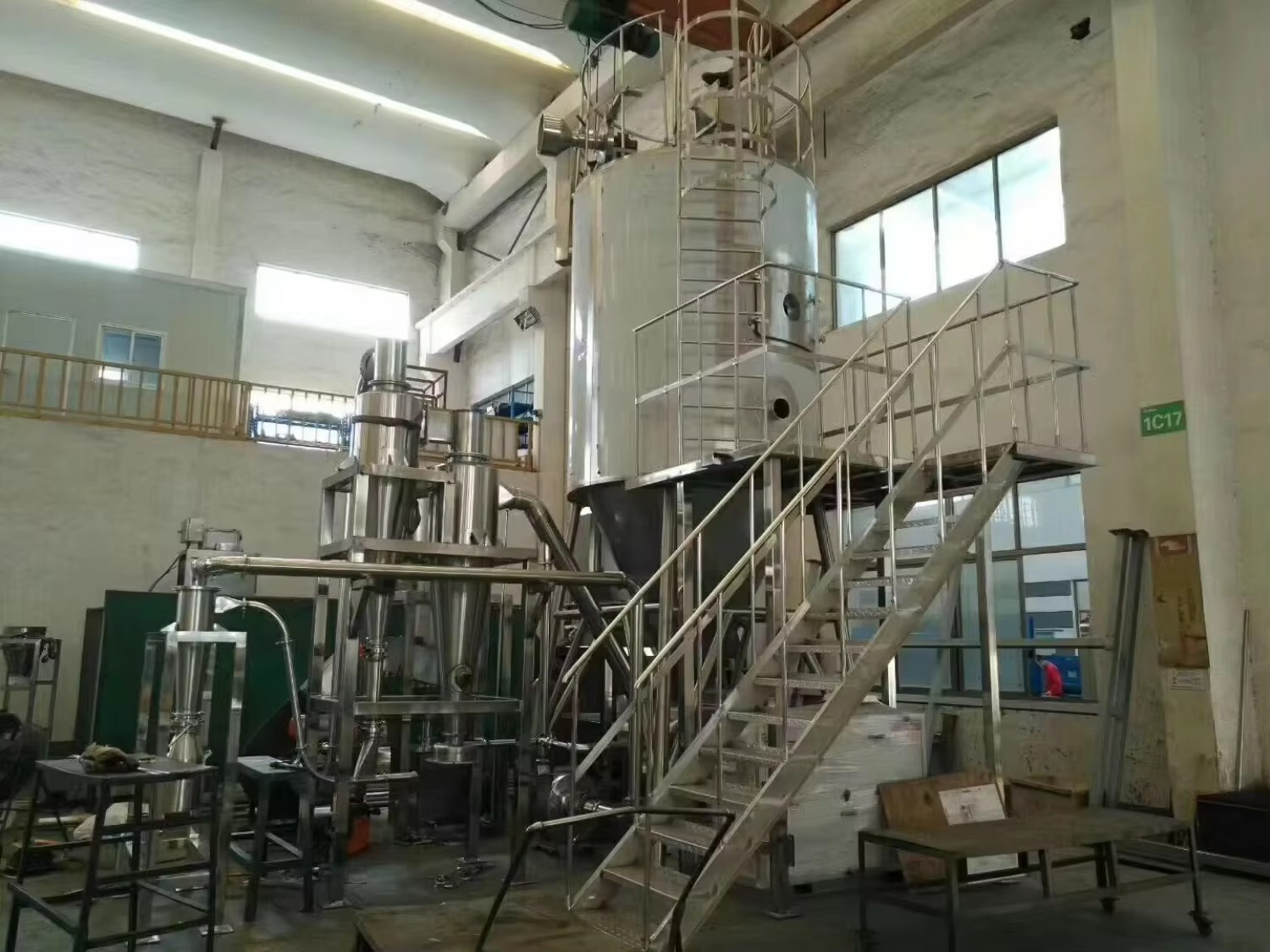 ZLU Stainless Steel Automatic Centrifugal Spray Drying Machine with Pump & PLC for Detergent Powder & Milk Powder Energy Saving
