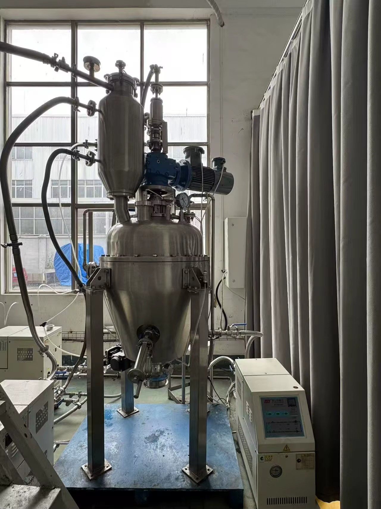 SZG Single Cone Vacuum Dryer Gear Pump Ti Material-Energy Saving SUS304 Stainless Steel for Coffee Tea Powder Food Granular