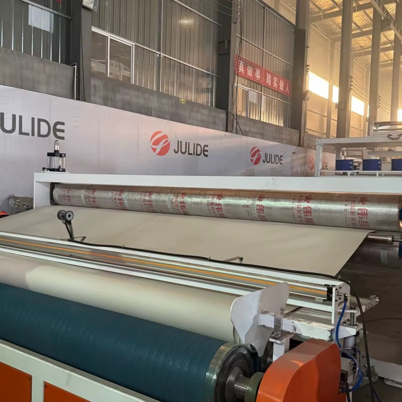 Best Selling High Performance Automatic Multi Functional Plastic Sheet Pressing Extruders Plant PVC Floor Making Machines