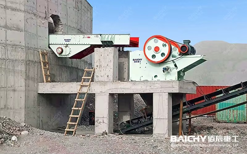 Mining Vibrating Feeder Machine for PE 500X750 Jaw Crusher Price Supplier Mining Stone ZSW Vibrating Hooper Feeders Machinery