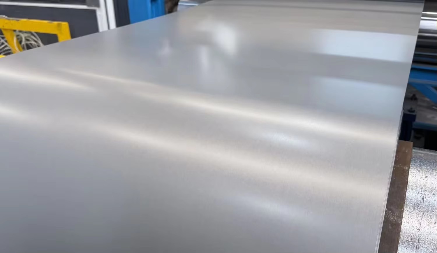 Corrugated Steel Roofing Sheet GI Grade PE Coated 0.5mm for Steel Structure Warehouse EN Standard CE Certified