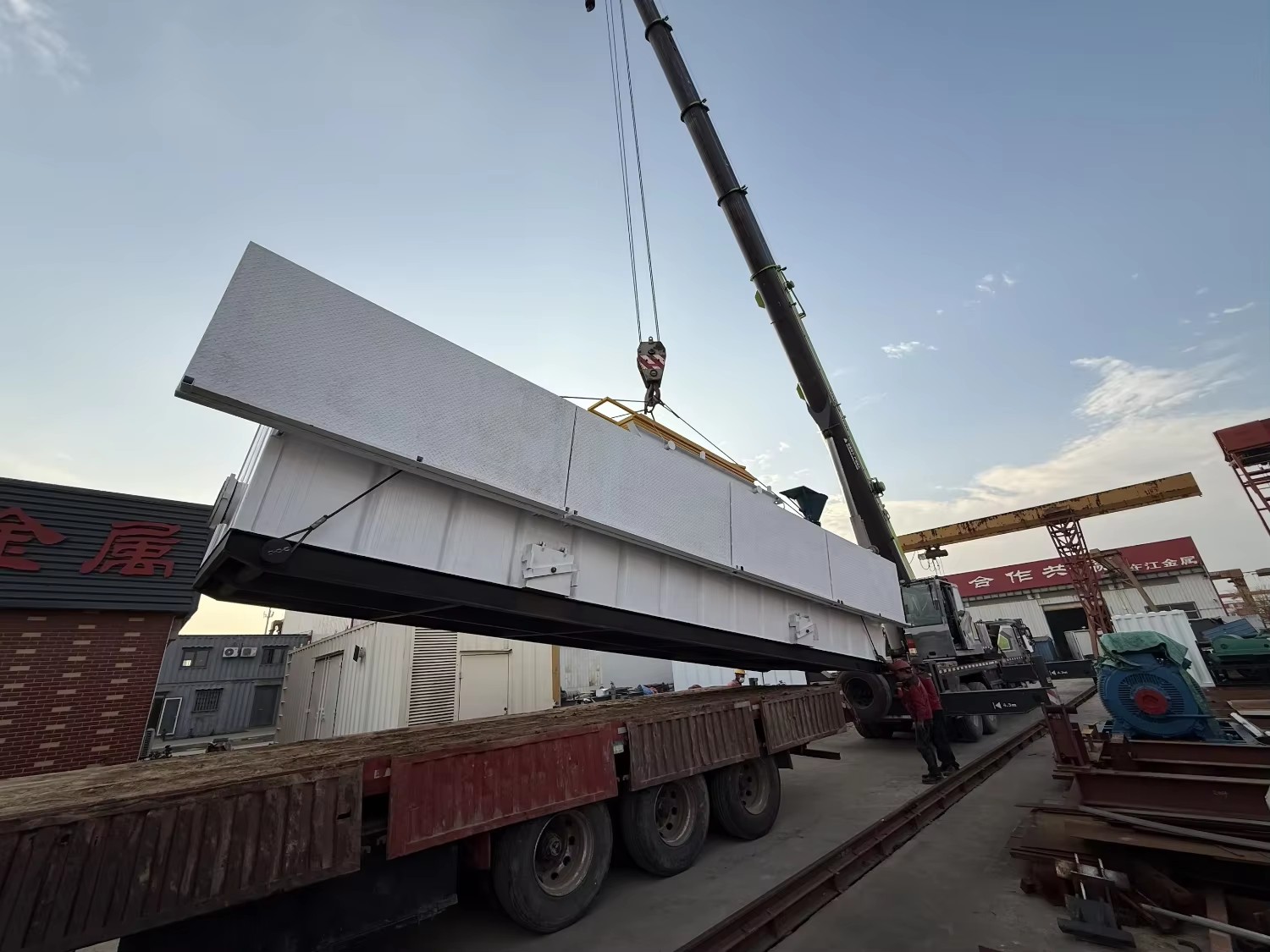 Oilfield Mud Tank Q235 Steel Drilling Mud Mixing Tank Integrated Mud System for Oil & Gas Drilling Rig Custom Size