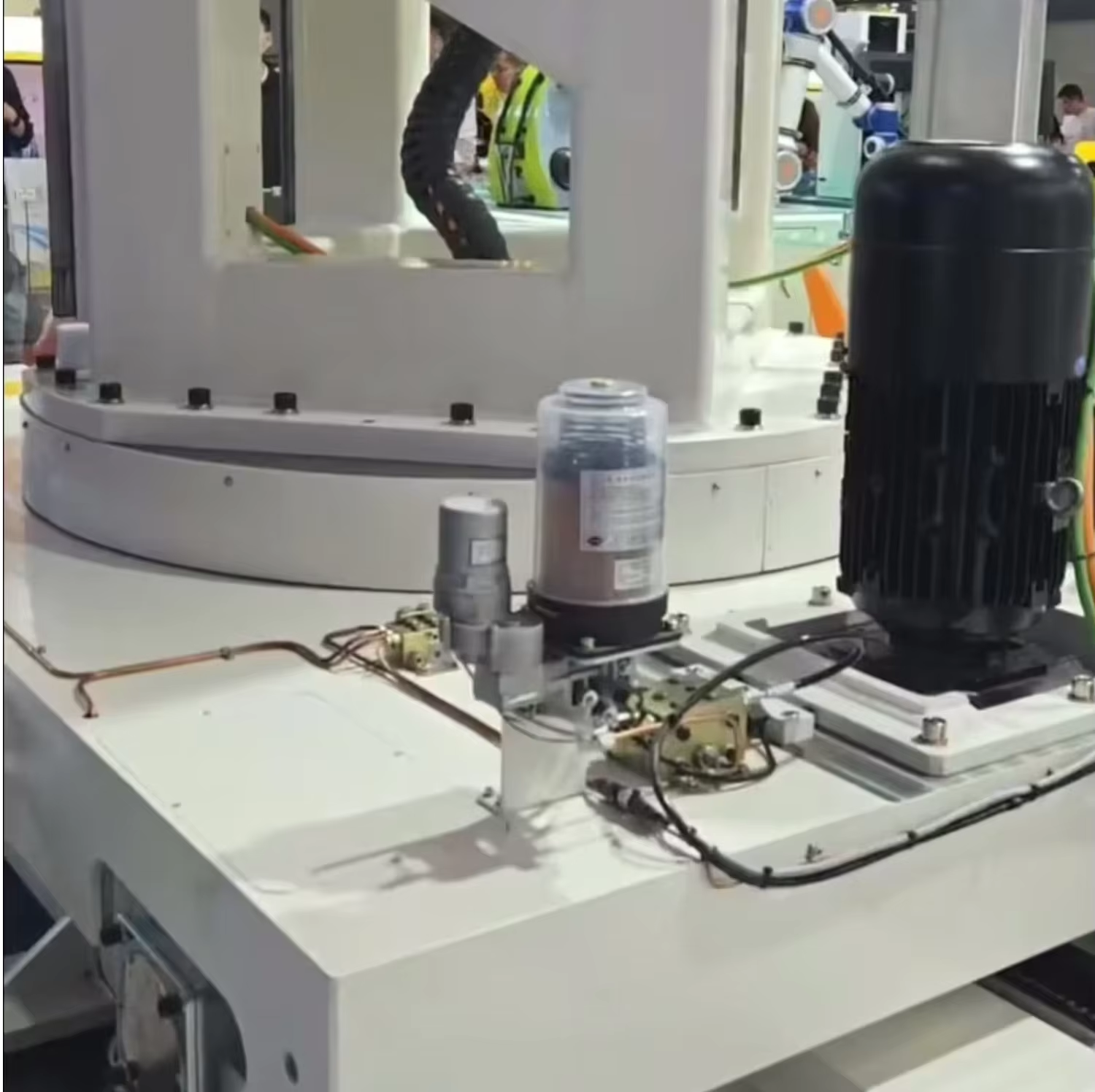 Electric Centralized Lubrication System 25W Automatic High Pressure Grease Pump