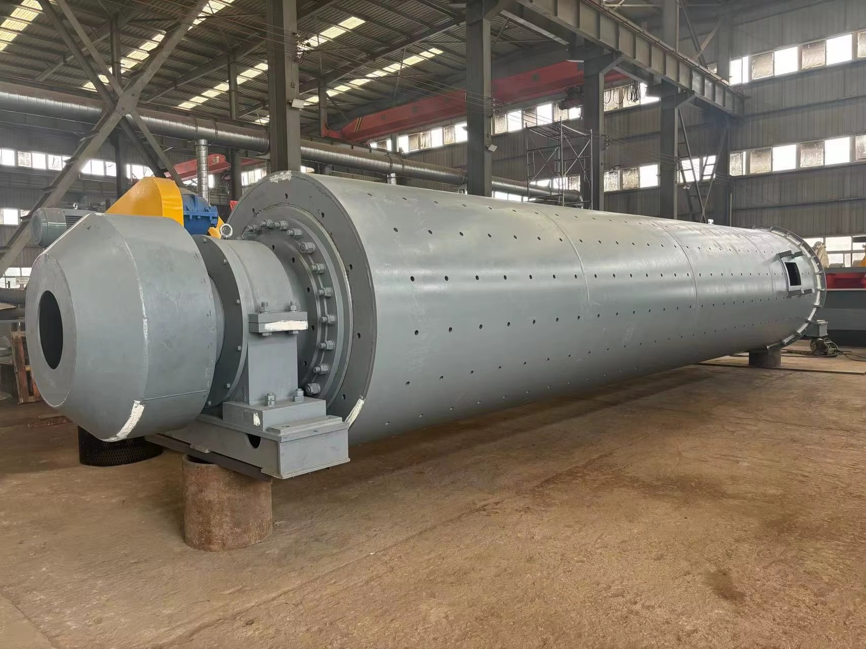 Small Ball Mill Machine for Gold Mining 0.074-0.5mm with AC Motor Engine Engine Stone Provides Powder Grinding