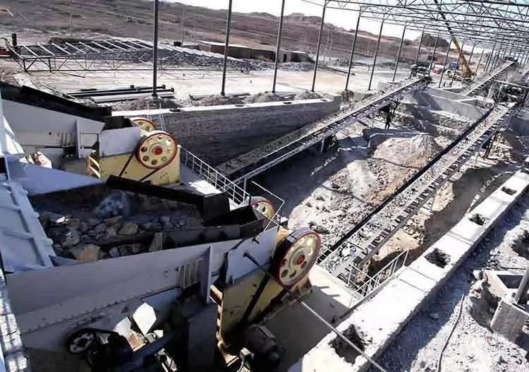 Old Beneficiation Gold Mine Mining Equipment with Core Components Engine and Motor