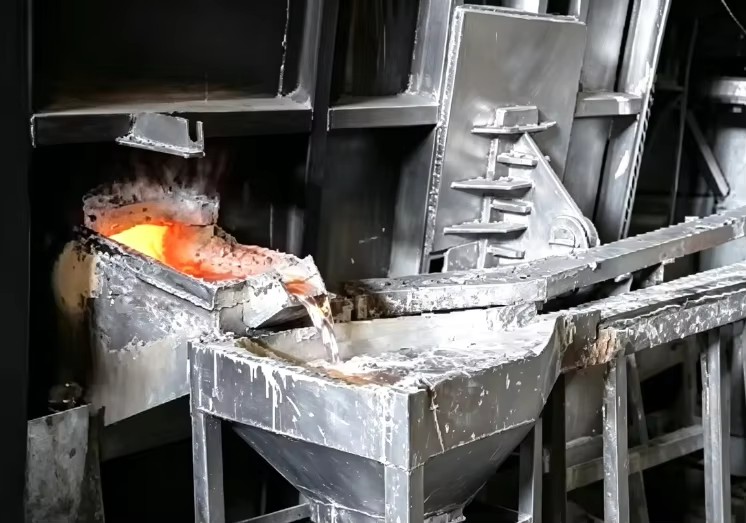 Gas Fired Vacuum Aluminum Extrusion Line with Gear and Bearing Automatic PLC Control Low Maintenance Cost