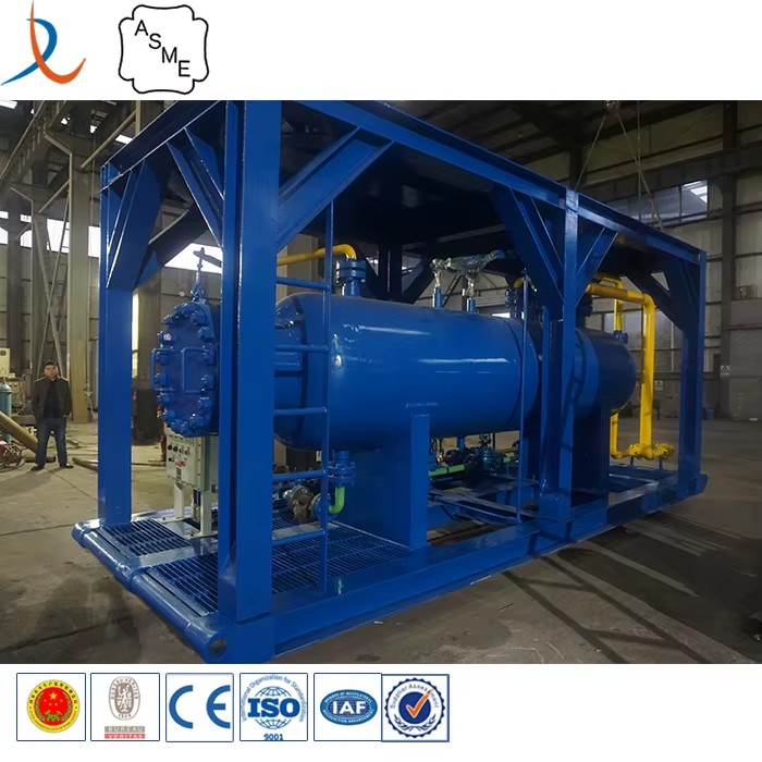 Gas and liquid separator / oilfield scrubber / flash trap
