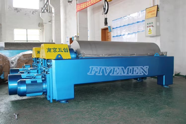 Petroleum tank Bottom Oil Separation Equipment / Crude Oil Decanter Centrifuge / Waste Oil Centrifuge