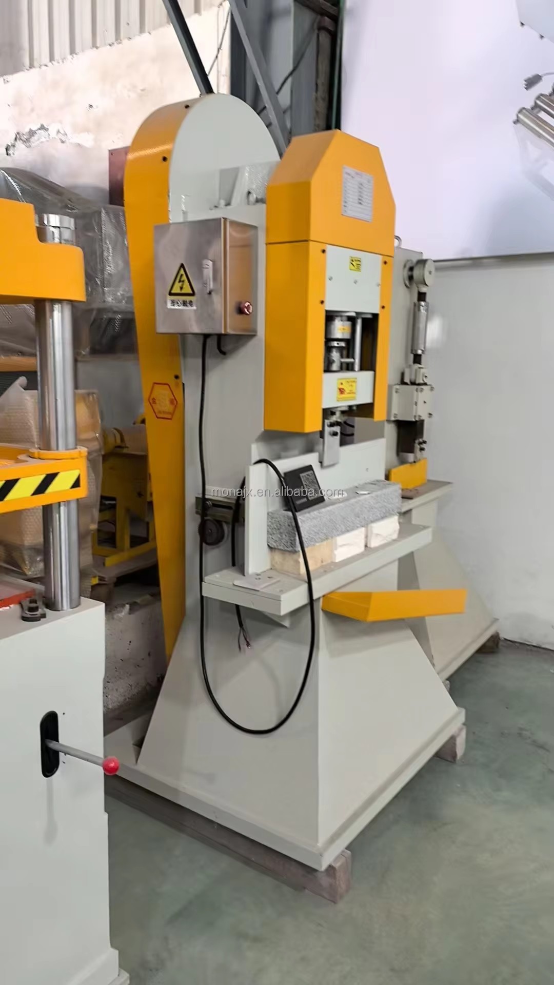 KSD · S90H Easy to Operate Hydraulic Rock Guillotine Granite Block Splitting Stone Splitter for Sale