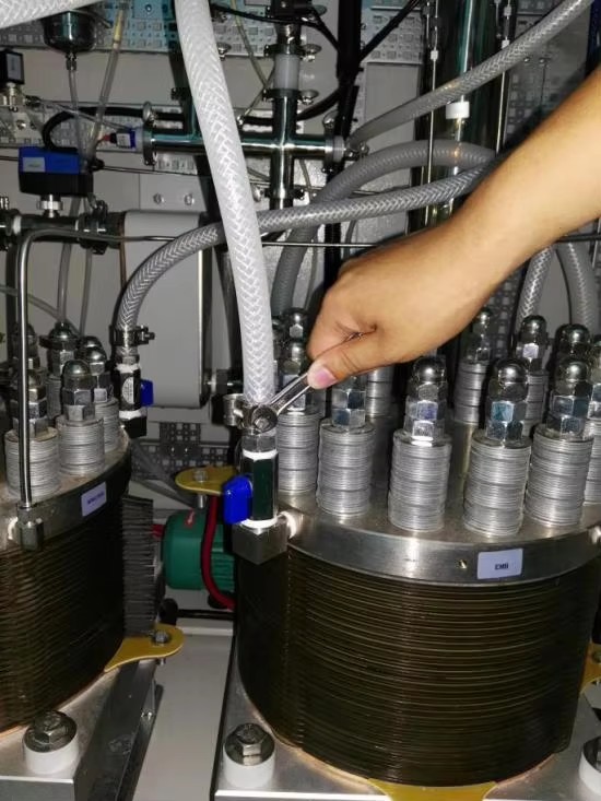 QLSC-H4 Chinese Manufacture PEM Electrolyzer Direct Supply Gas Generation Equipment