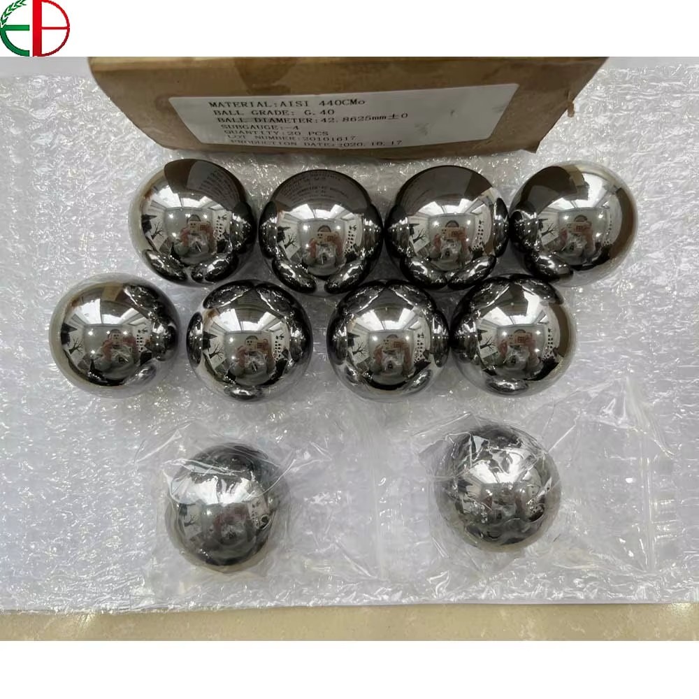 High Precision Grade Bearing Balls Solid Metal Steel Balls for Automotive and Engineering Bearing Components