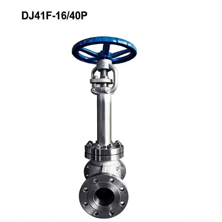 High-quality Brand DN100 PN16 National Standard Carbon Steel Flange Manual Gate Valve DN100CF8 Normal Temperature 1