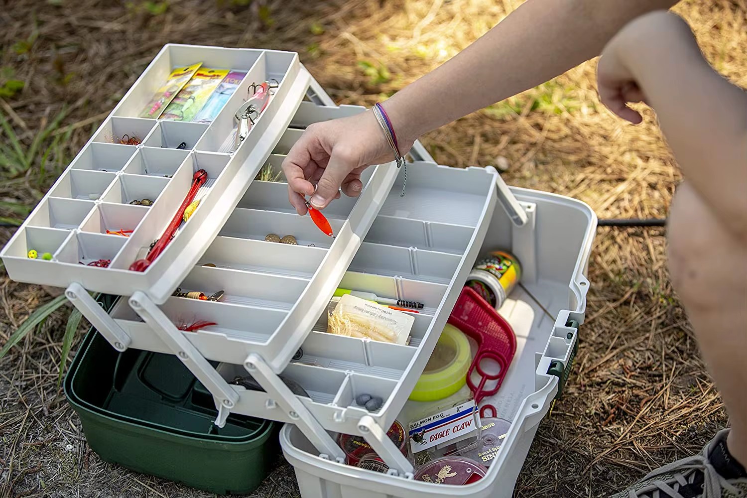 20inch Hard Plastic Portable Fishing Tackle Box Three Trays Fishing Bait Carrying case