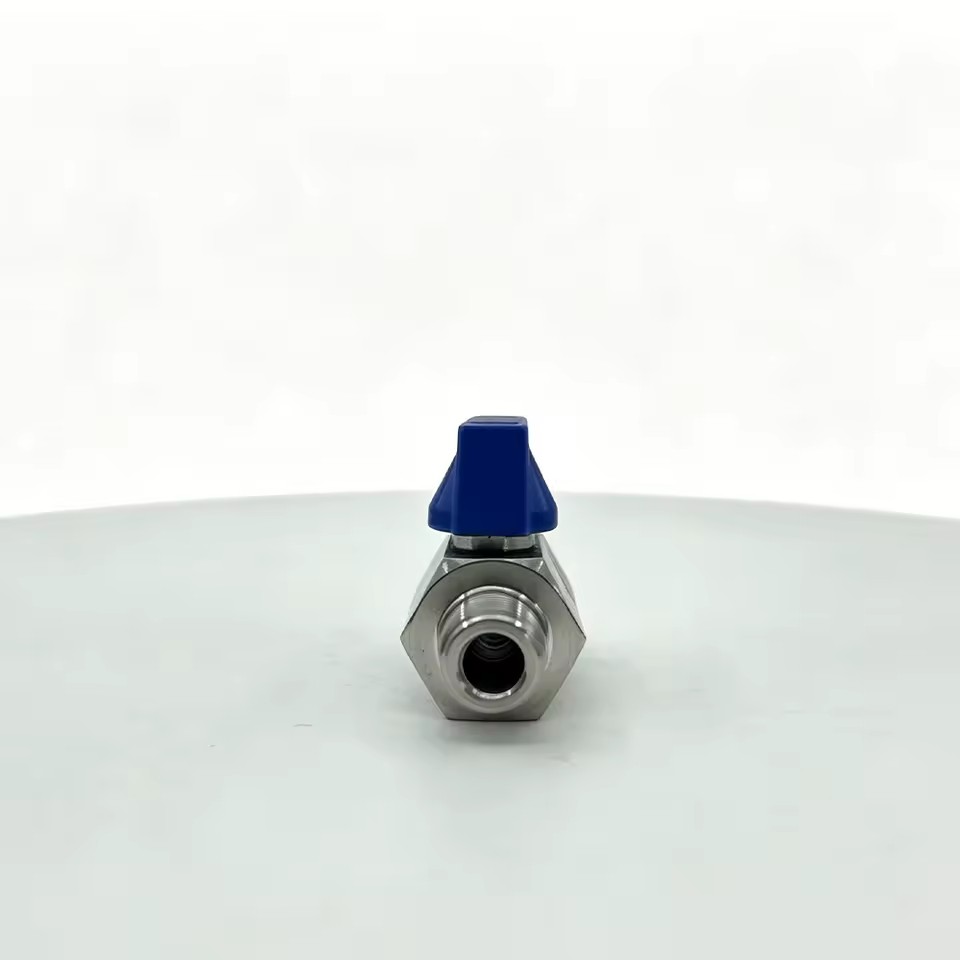 Product Importer Gallery 01 · b60a41bf68