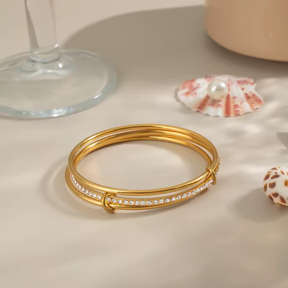 Product Importer Gallery 01 · 4d030dd8d8