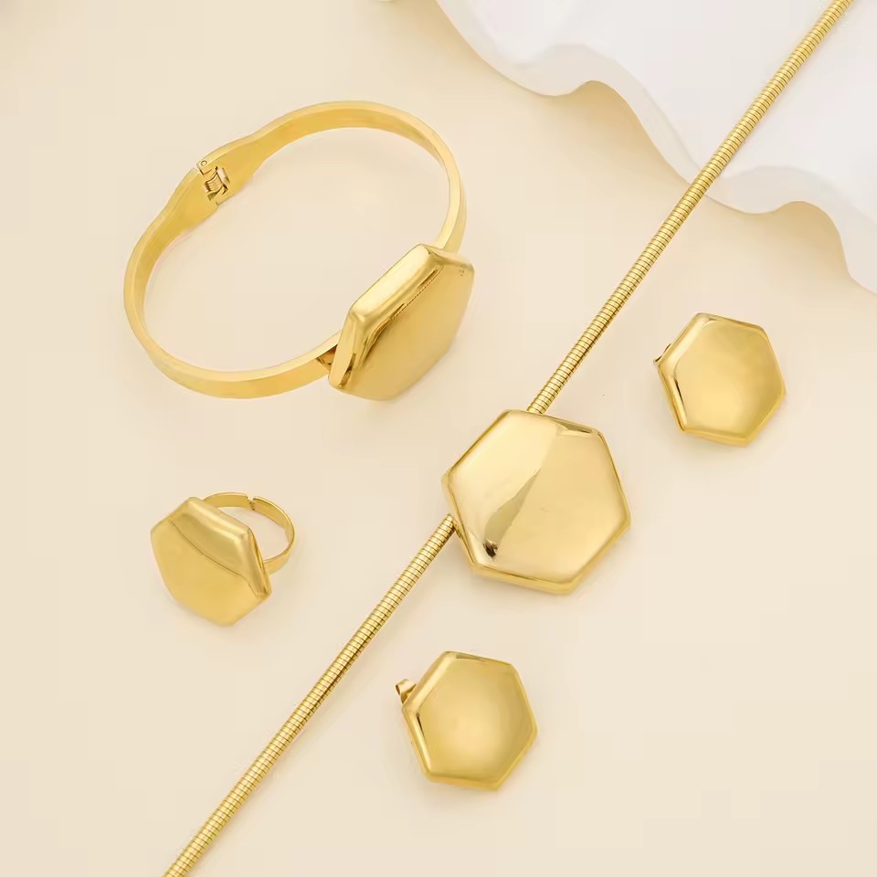 Product Importer Gallery 04 · 4498007af7