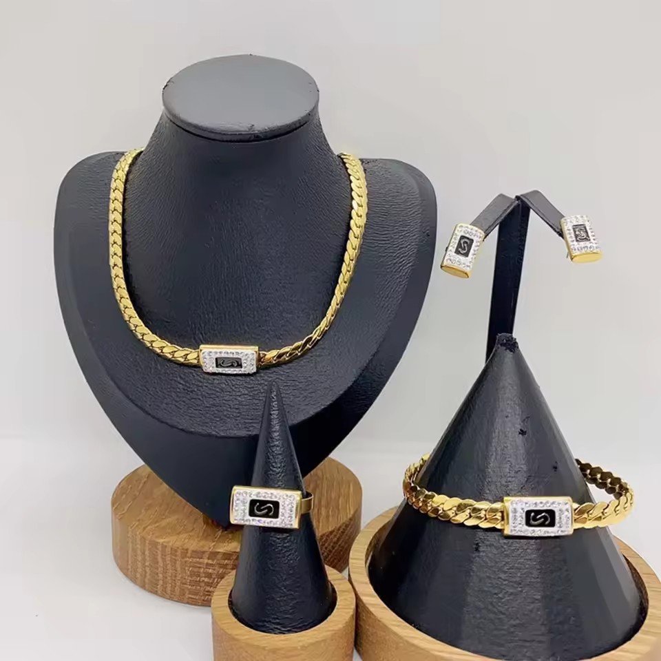 Product Importer Gallery 01 · 6f2f158f81