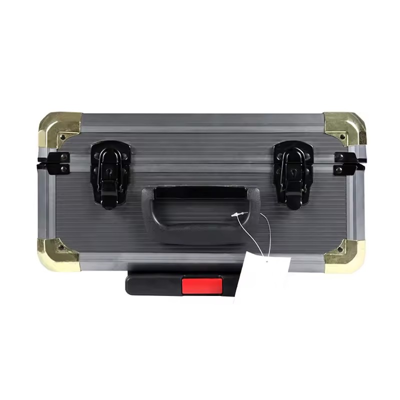 Product Importer Gallery 04 · 09005684d6