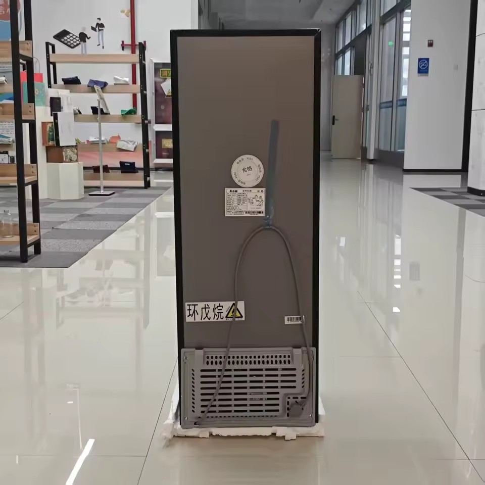 Product Importer Gallery 05 · ee196ffea2
