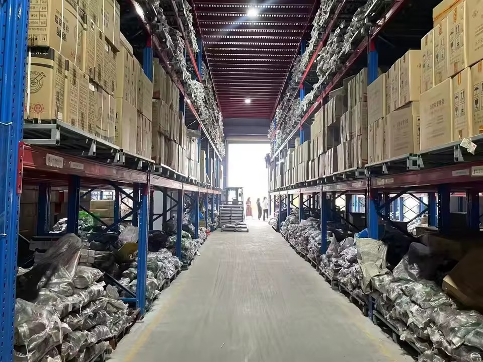 Product Importer Gallery 06 · e688f167c6