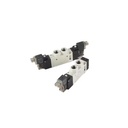 Pilot Operated Pneumatic Directional Control Solenoid Valve 5V210-08 DC24V with Light for Industrial Machinery