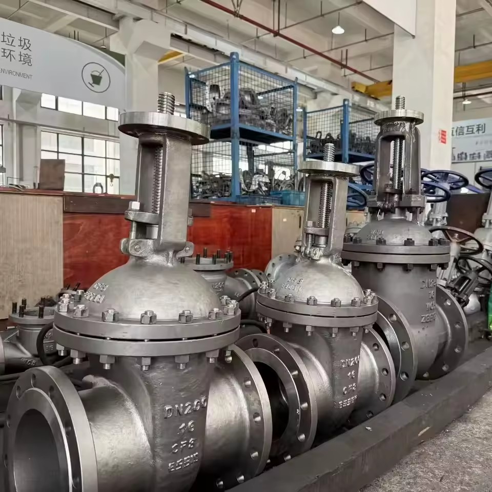 600 Carbon Steel Flanged Angle Gate Valve Cast Iron ASTM A216 Body 150LB Manual DN80 Water Normal Temperature KH 1 Year 1