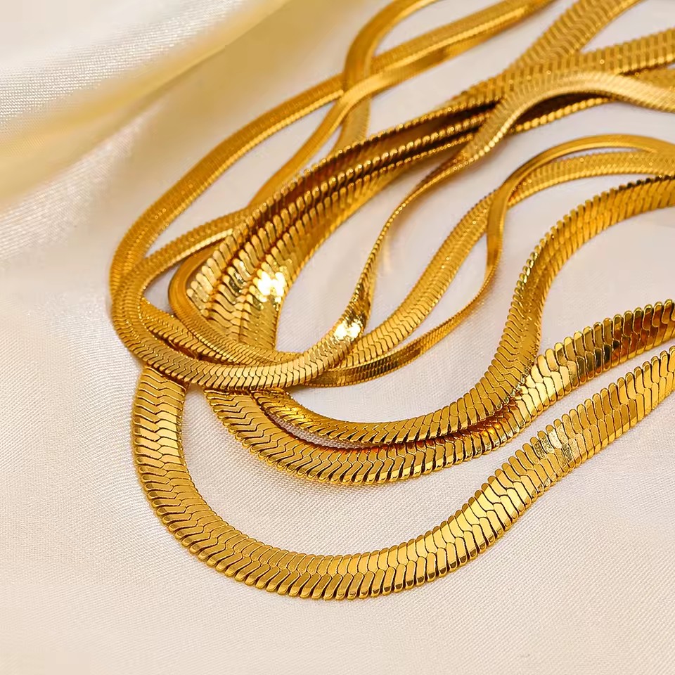 Stainless Steel Snake Bone Chain 18K Gold Plated Minimal Elegant Women Necklace Popular European American Fashion Jewelry