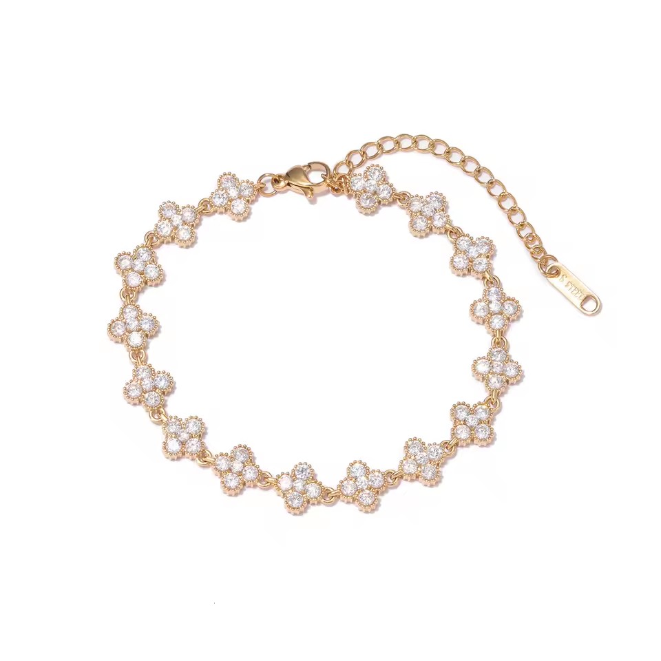 2026 New Stainless Steel Clover Flower Bracelet 18K Gold Plated Jewelry for Women