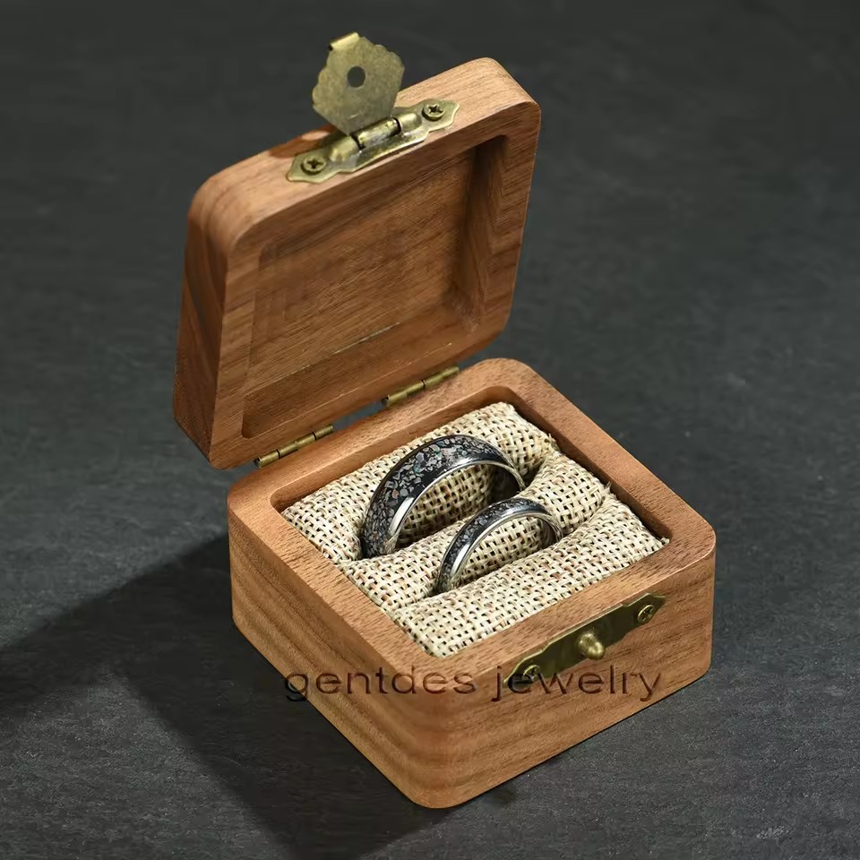 Fashion Custom Logo Vintage Koa Wooden Wedding Box Ring for Couples Rings