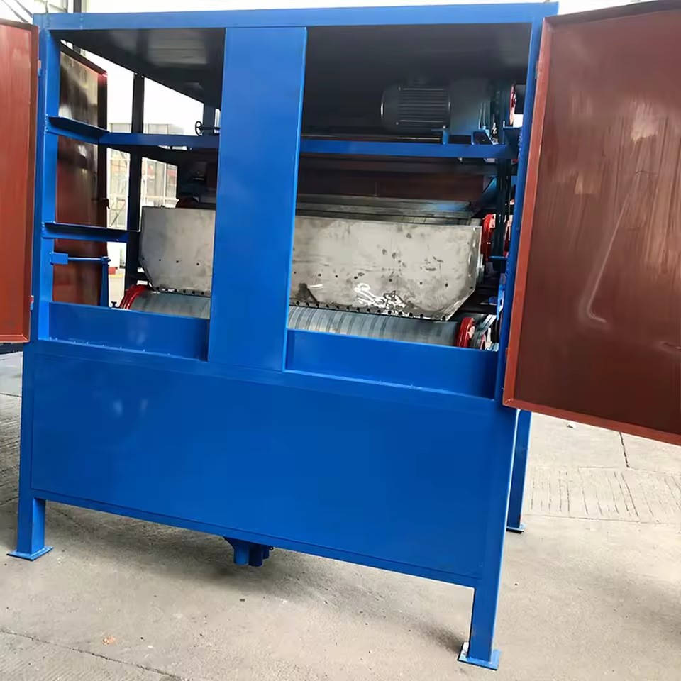 High Performance Mining Machinery HC1500 Magnetic Separator Three-Roller Dry Process Weak Magnetic Mineral Separator