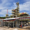 High Efficiency Waste Plastic Pyrolysis Plant Convert Waste Into Fuel Oil Waste Treatment Machinery