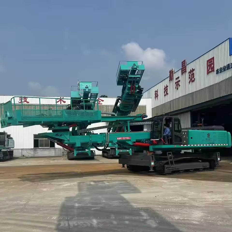 For Mining & Quarry Work: Crawler Type Automatic Drilling Rig Heavy-Duty Crawler Type Automatic Drilling Rig.