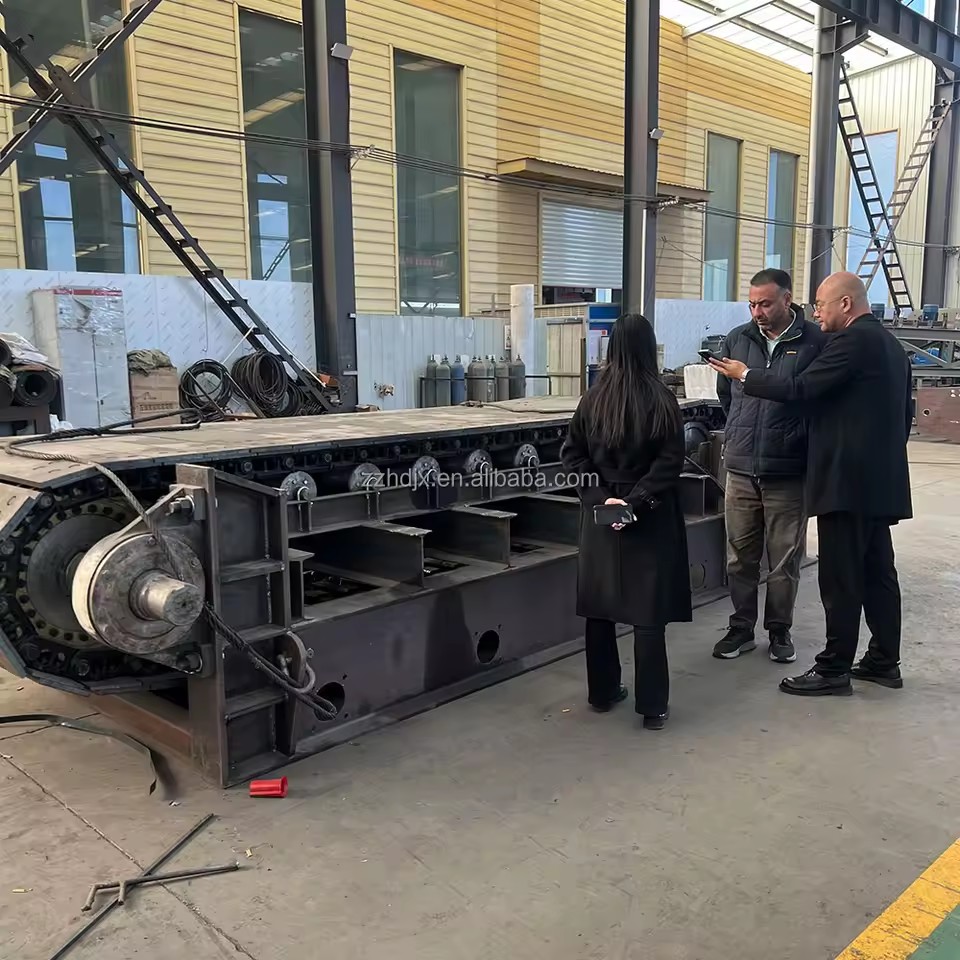 Quarry Equipment Mining Machinery Heavy Apron Feeder Huge Feeding Plant Big Rock Stone Ore Feeder Crushing Line Feeder Machine