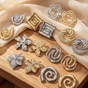 Rose Gold Alloy Women's Crystal Rhinestone Brooch Brides Central Lapel Pin for Blazer Dress Fashion Accessory