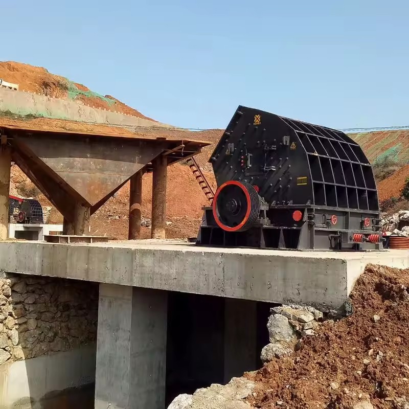 Heavy Mining Hammer Mill Crusher with AC Motor & Gearbox for High Capacity Stone Crushing