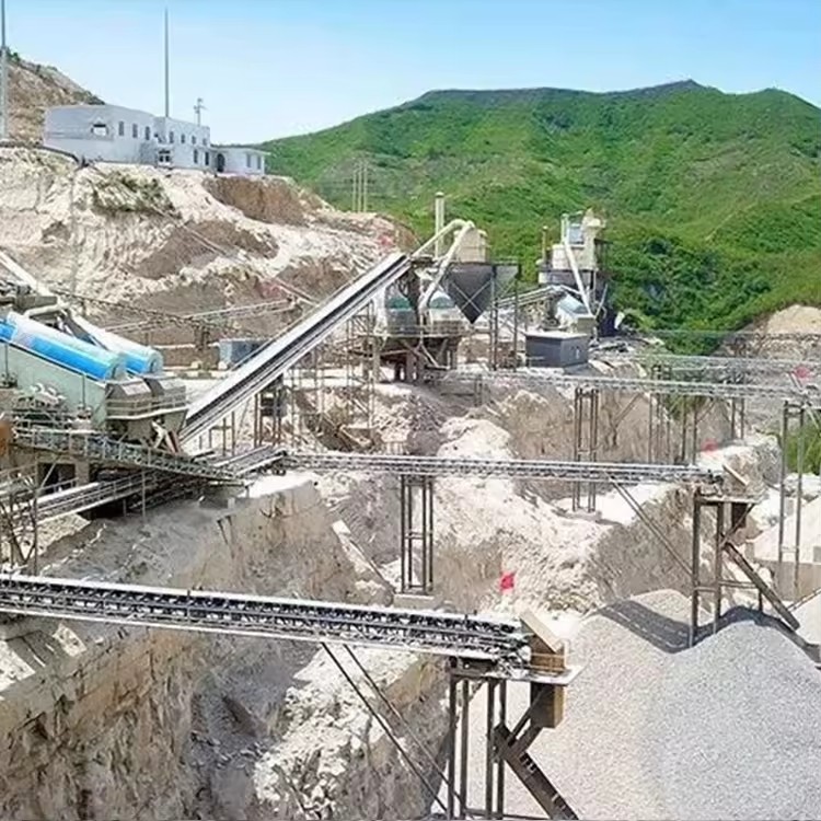 120-150 TPH Quartz Crusher Production Line Stone Crushing Plant Gear Mining Machinery for Basalt Quarry Competitive KLZ Price