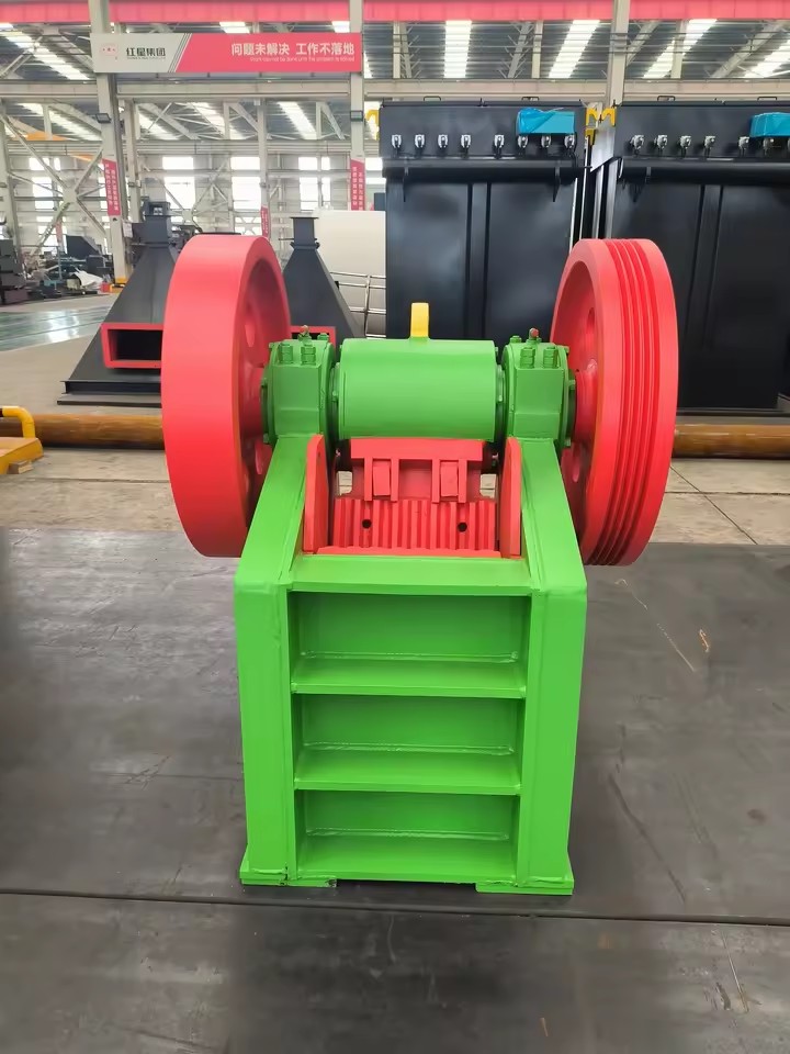 Africa Small Gold Mining Use High Efficiency Good Price 3-5t/h Jaw Crusher Instead of Manual Process with Spare Parts