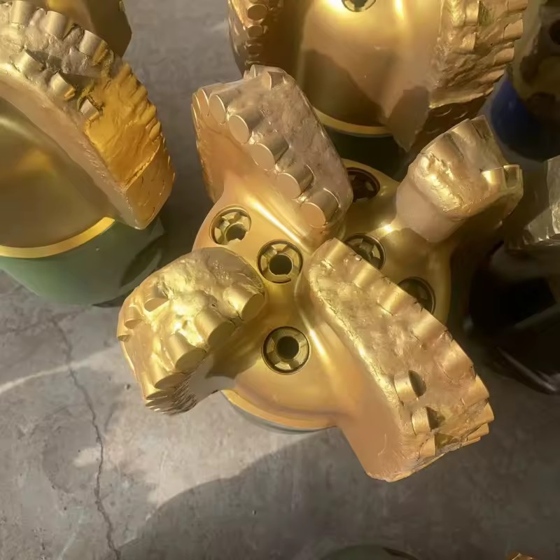 New Condition High-Speed Deep Petroleum Drilling Machine Competitive 12 1/4\" M1673 311.2mm Oil Well PDC Bit Forged Processing