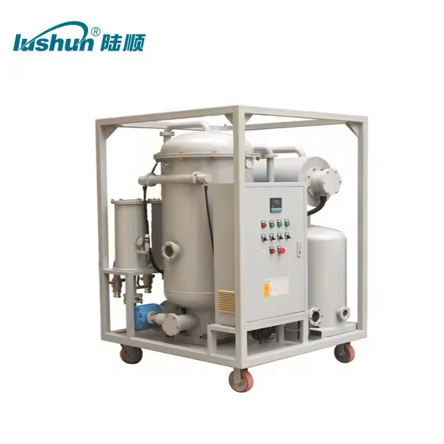 Lubricating Oil Vacuum Filter Using Three-dimensional Evaporation Technology and Multi-level Oil-water Separation Technology