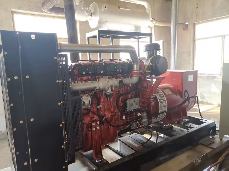 200KW Single Biogas Water Cooling Brushless Gas Turbine Generator 95% Efficiency IP23 Auto & Remote Start 230V/400V