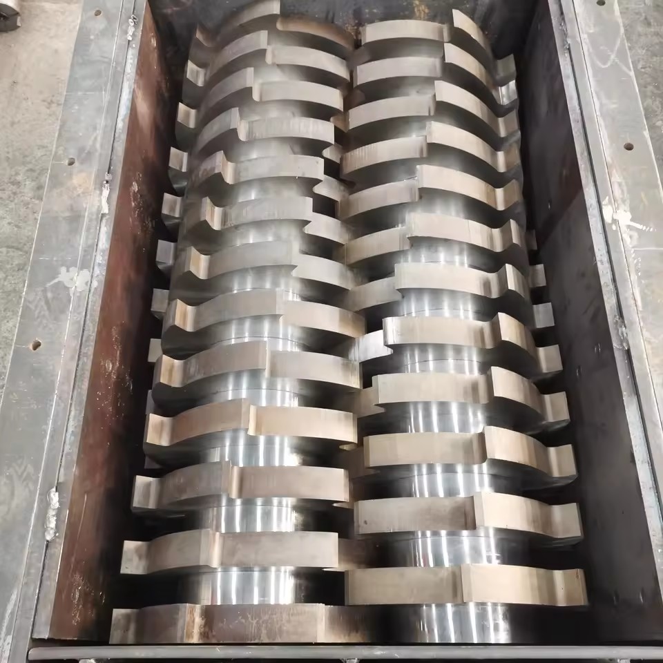 Heavy Duty Industrial Double Shaft Shredder for PET Bottles HDPE Containers PP Crates and Rigid Plastic Waste