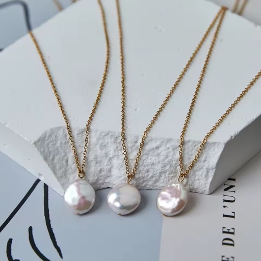 Vintage Stainless Steel 18K Gold Baroque Freshwater Pearl Flat Circular Necklace for Women's