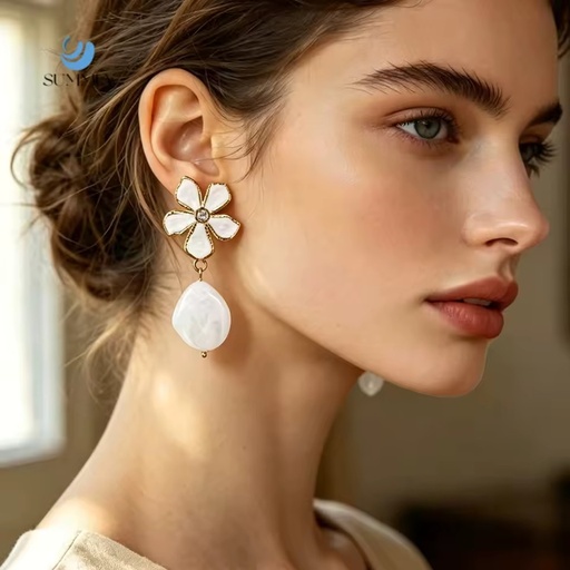 SUMMLY Vintage Enamel White Flower Teardrop Dangle Earrings 18K Gold Plated Stainless Steel Hypoallergenic Women Ear Jewelry